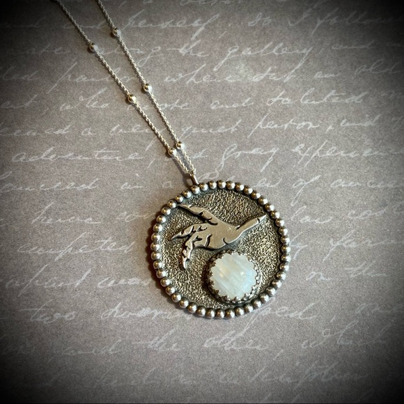 Artisan handmade Fortune teller necklace - Picture 1 of 2